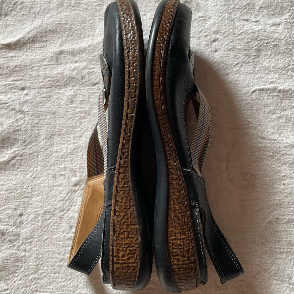 Spring Step Leather Sandals - Picture 2 of 6